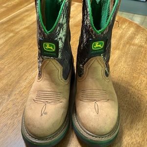 John Deere Pull On Brown Camo Boots Child size 13